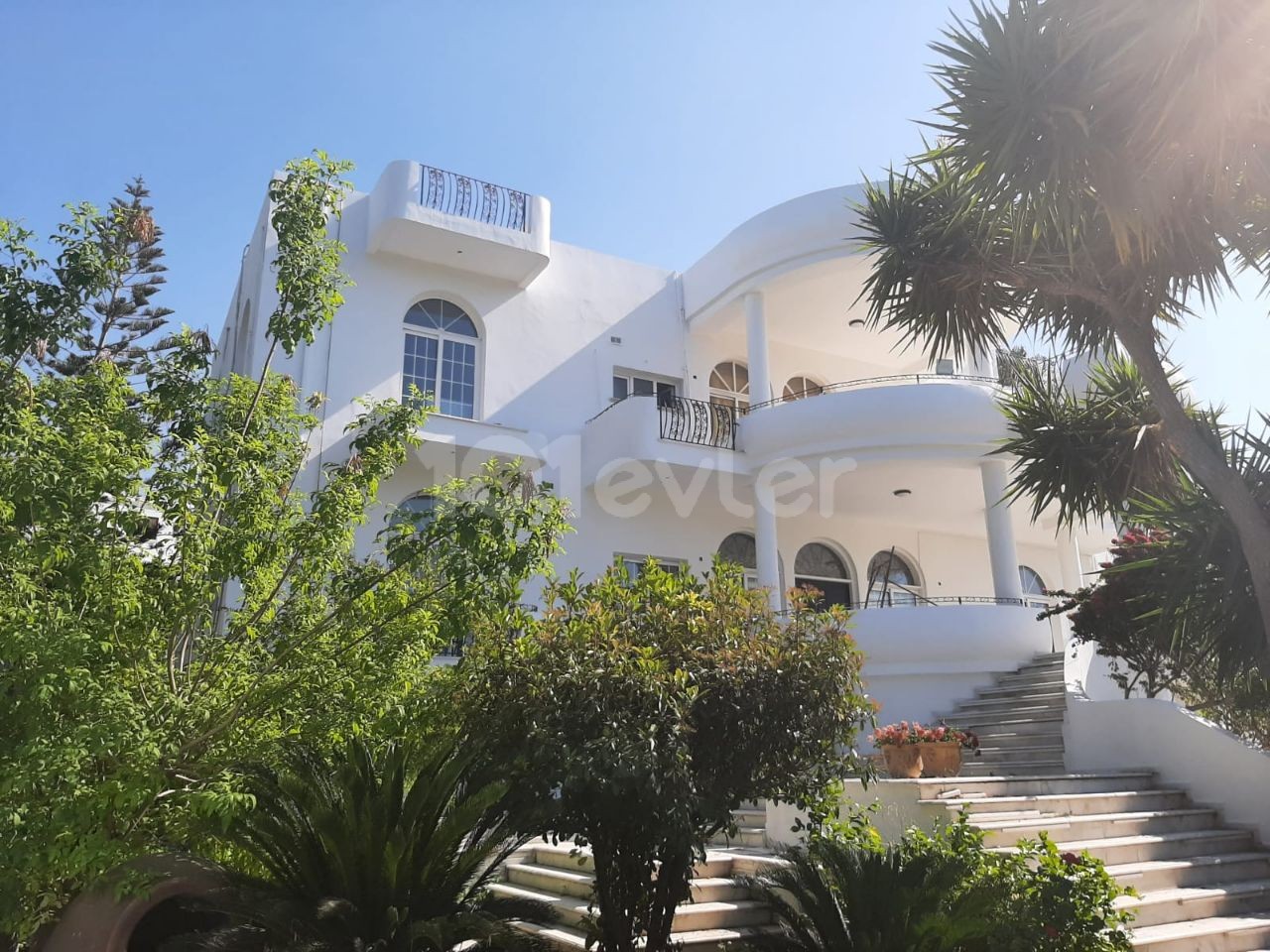 RENT A MANSION IN KYRENIA ÇATALKÖY ** 