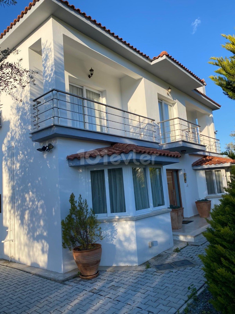 Villa Zur Miete In Kyrenia Chatalköy ** 