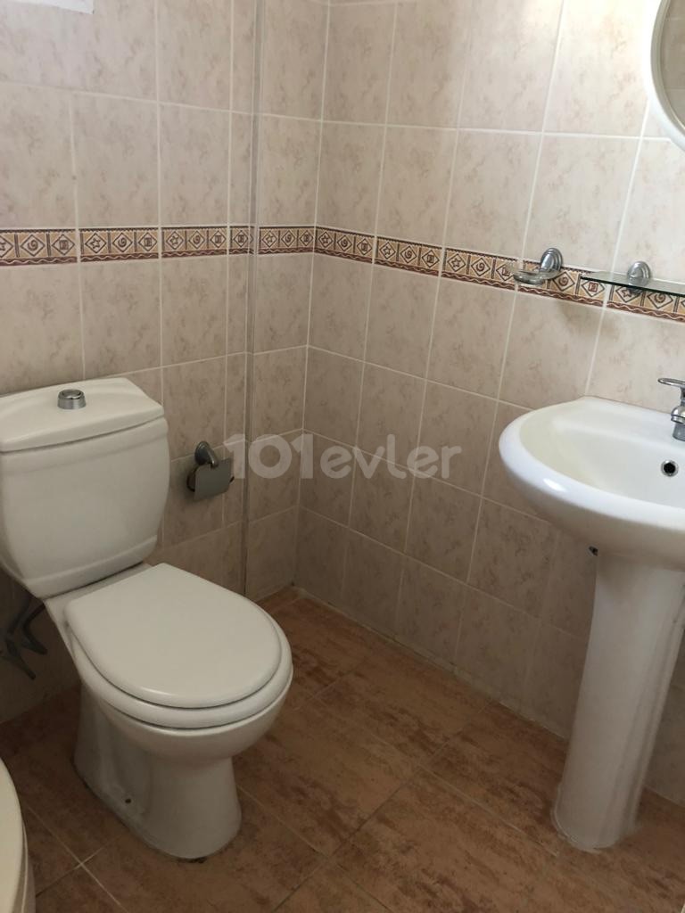 Girne Çatalköyde Kiralık Eşyasız Villa