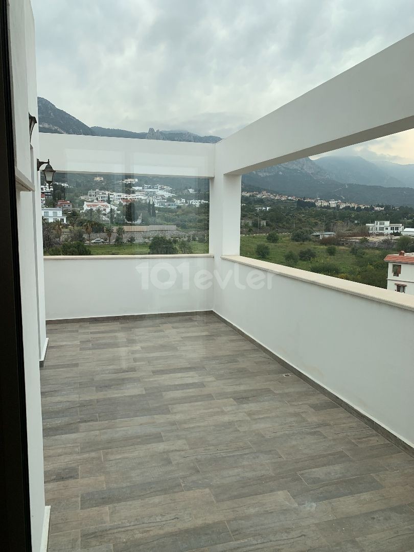 PENTHOUSE FOR SALE IN KYRENIA CENTER ** 