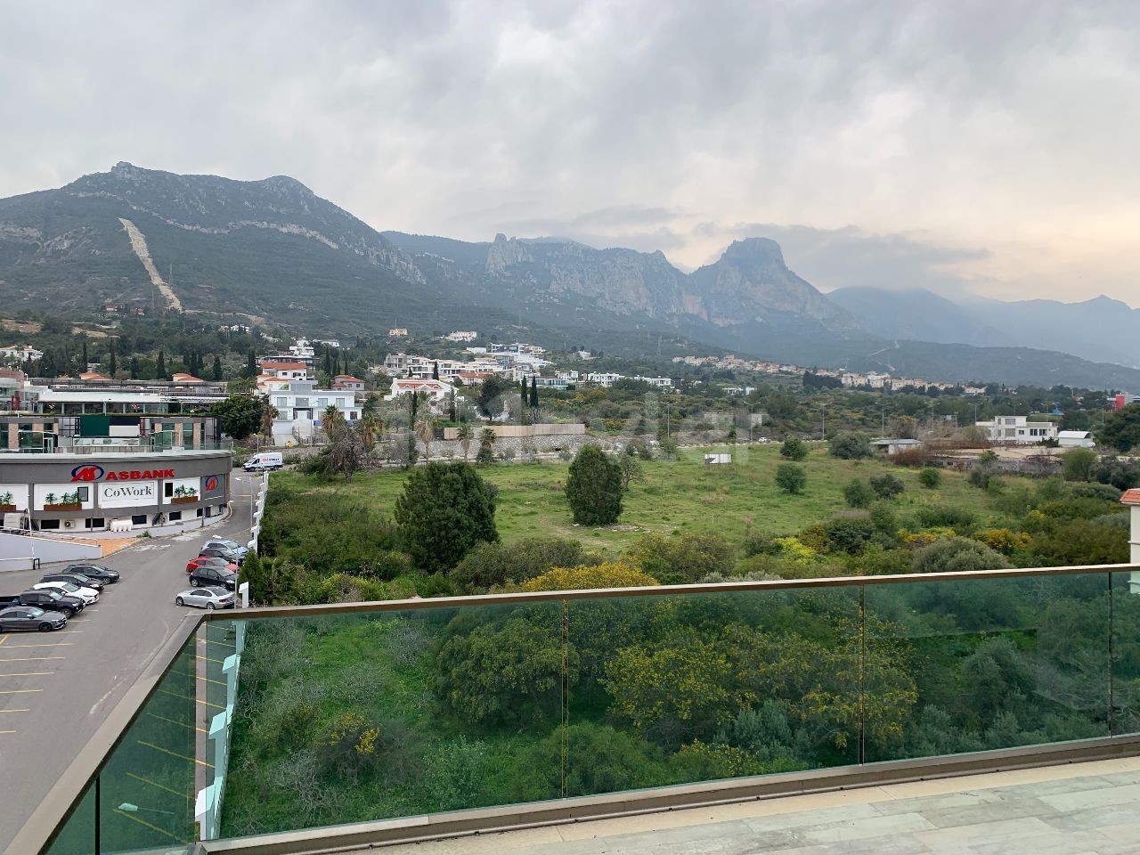 PENTHAUS ZU VERMIETEN IN KYRENIA ZENTRUM ** 