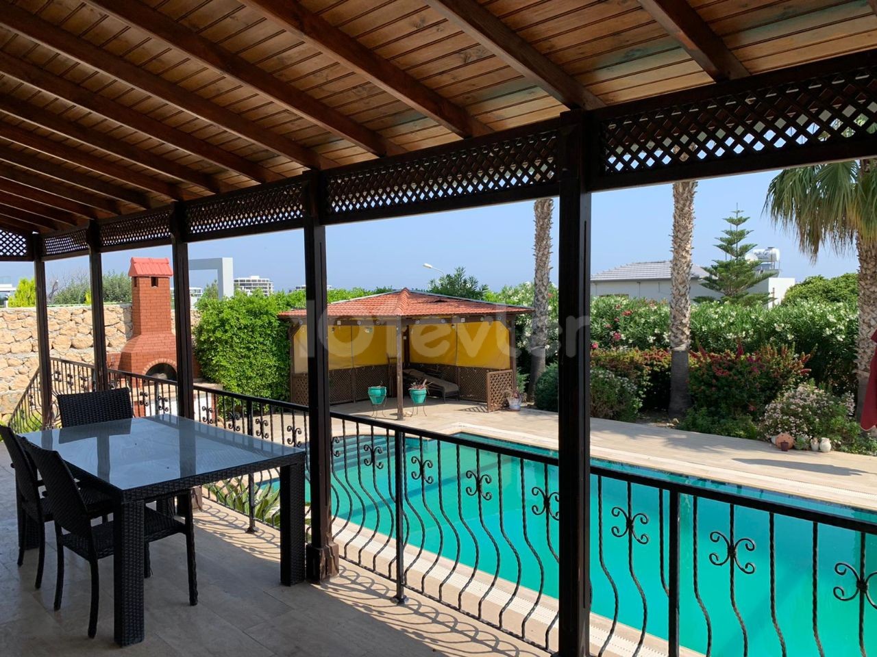 KYRENIA DOGANKOY 3 + 1 VILLA ** 