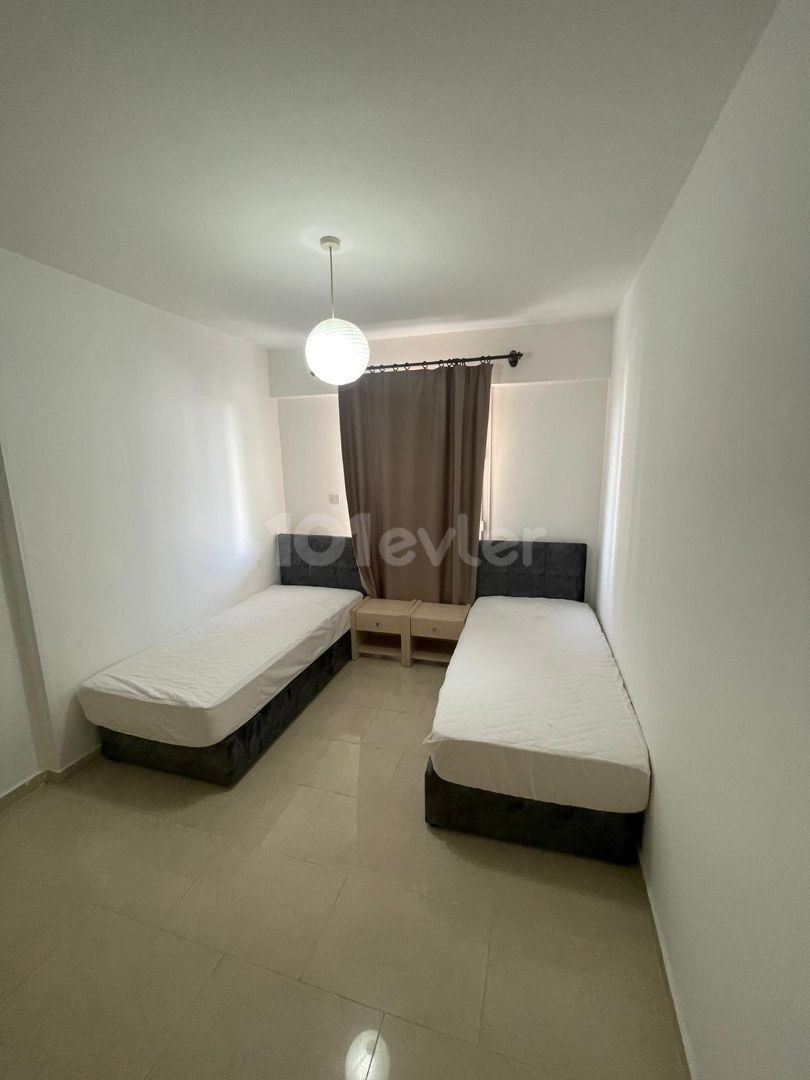 RENT 1 + 1 IN THE CENTER OF KYRENIA ** 