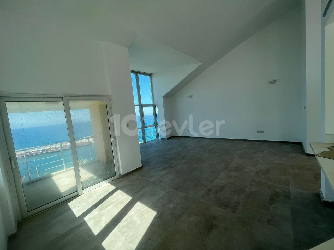 Penthouse for Rent in Kyrenia Center