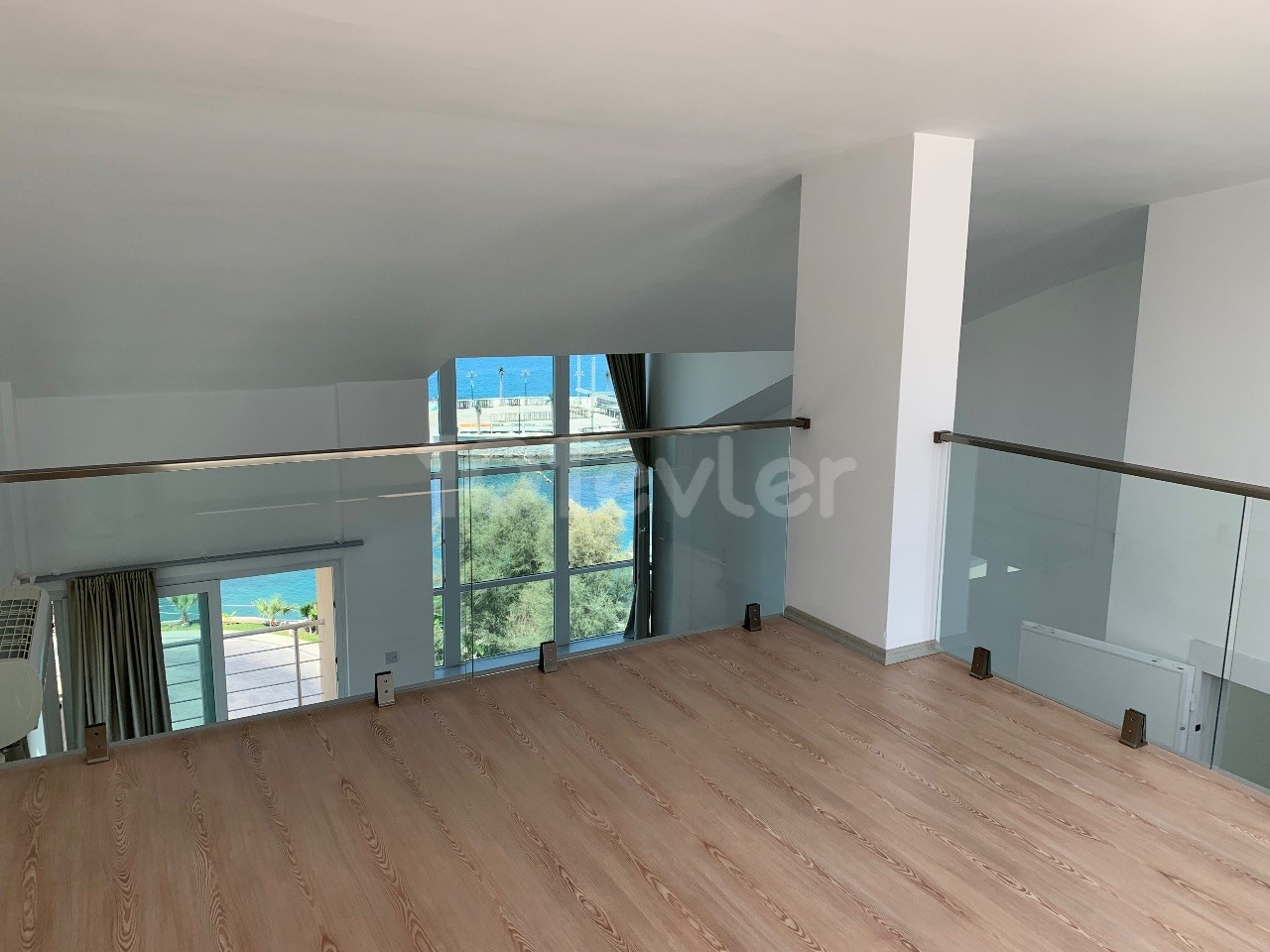 Penthouse for Rent in Kyrenia Center