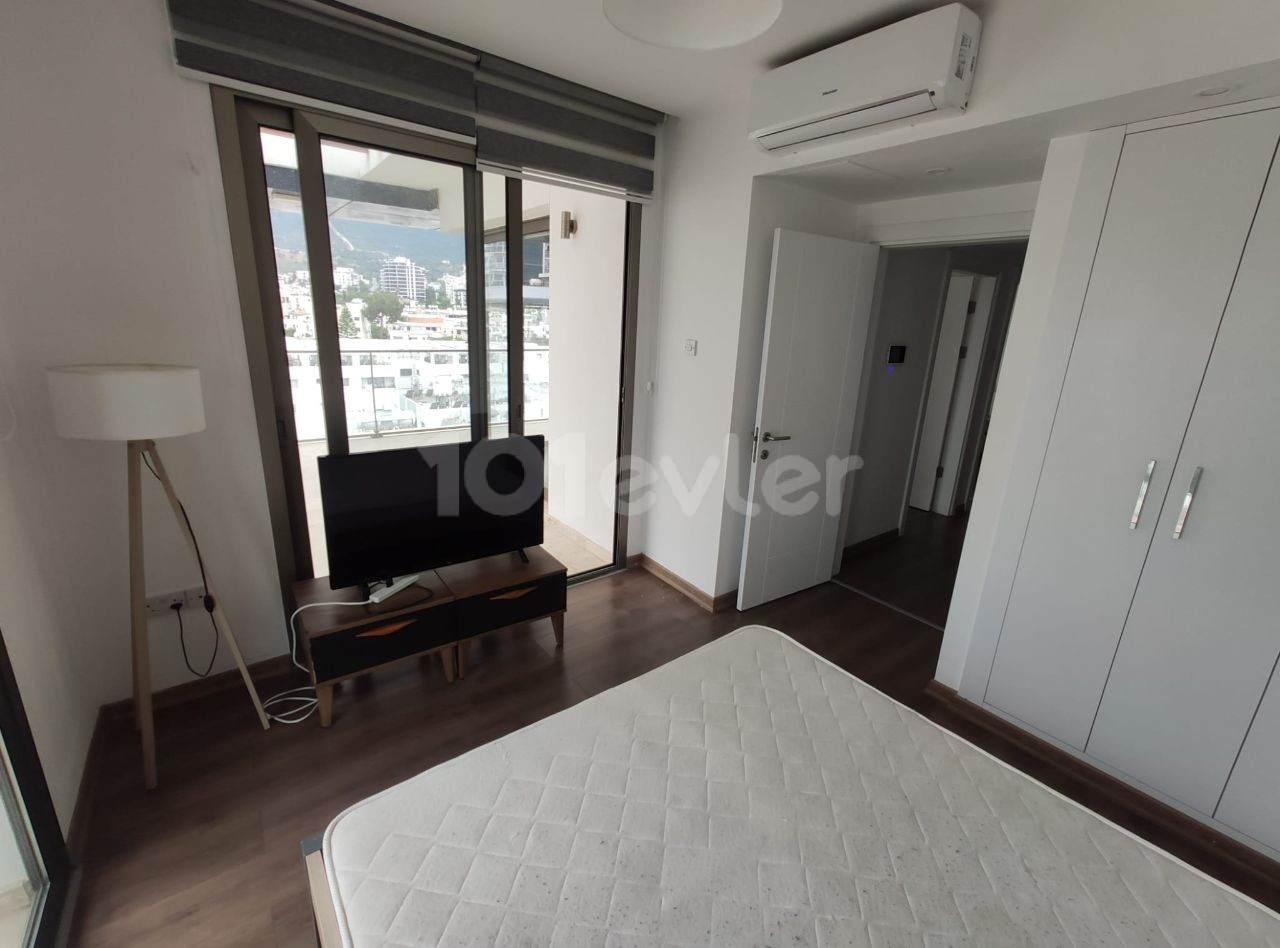 Girne Merkezde Kiralık Dublex 3+1