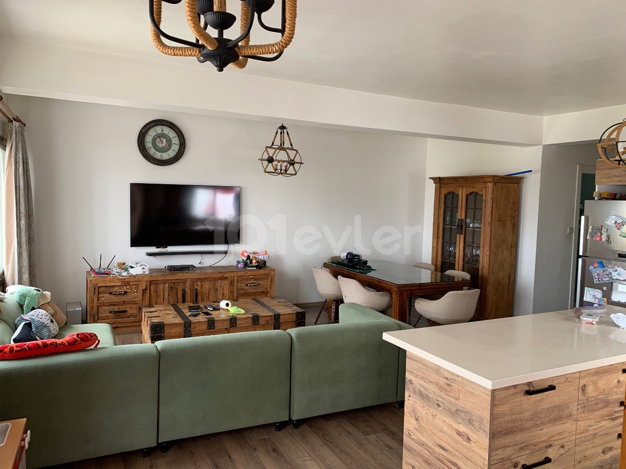6 Bedroom Penthouse For Sale in Kyrenia Center