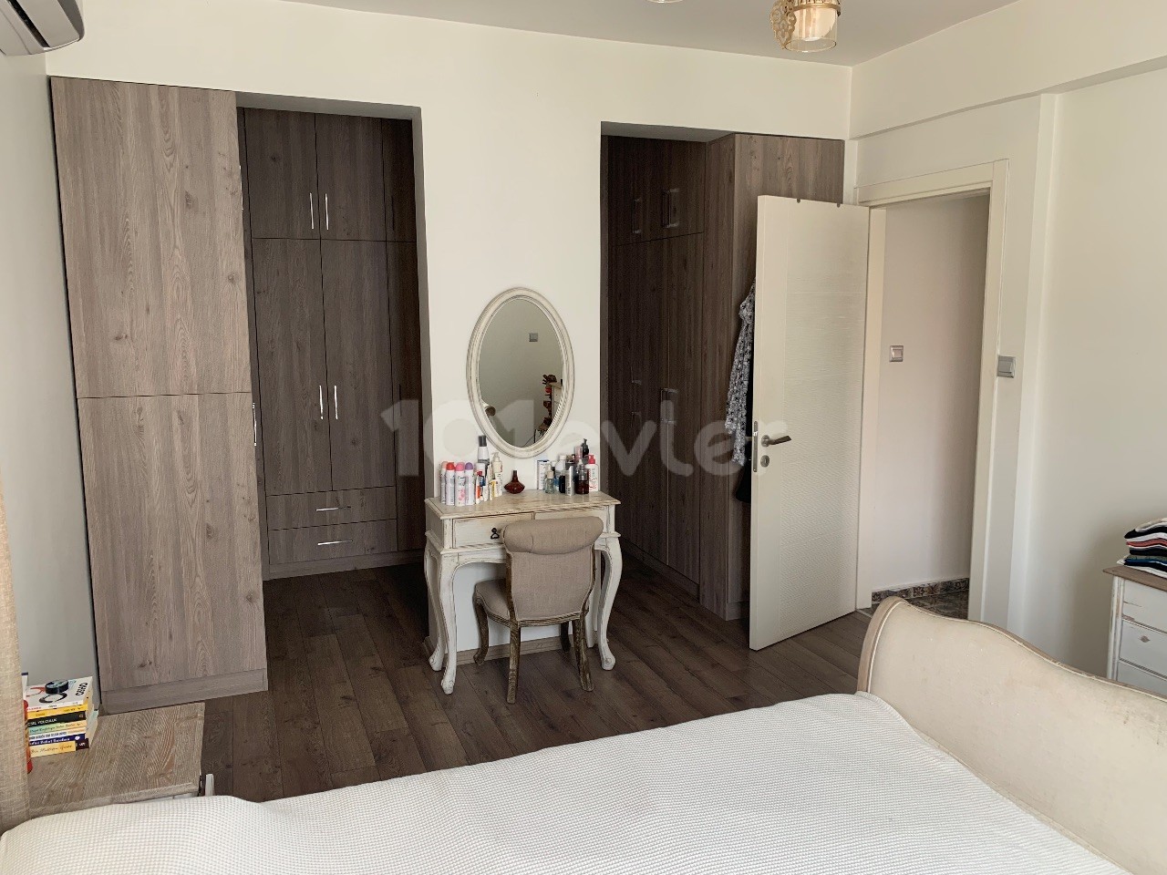 Girne Merkez'de Satılık 6 odalı Penthouse