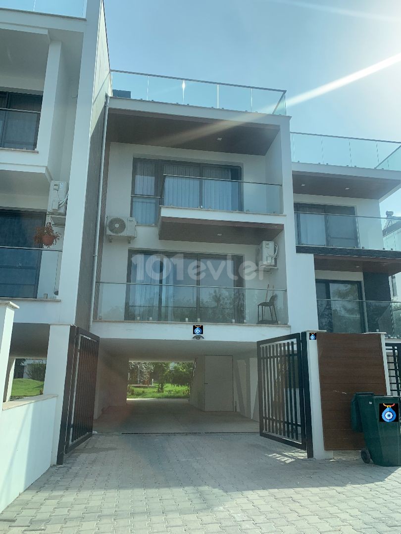 AMAZING 3+1 TRIPLEX FOR SALE IN GIRNE ZEYTİNLİK