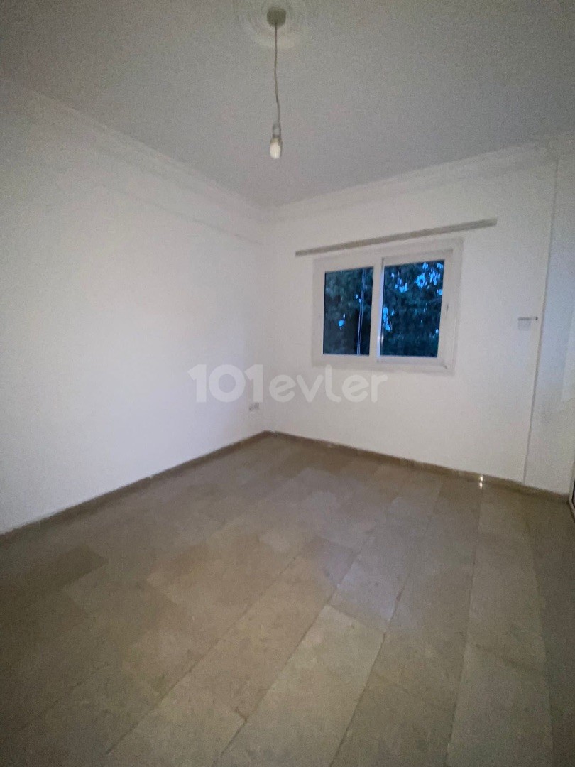 APARTMENT FOR SALE IN A DECENT LOCATION IN CENTRAL REGION OF GUINEA