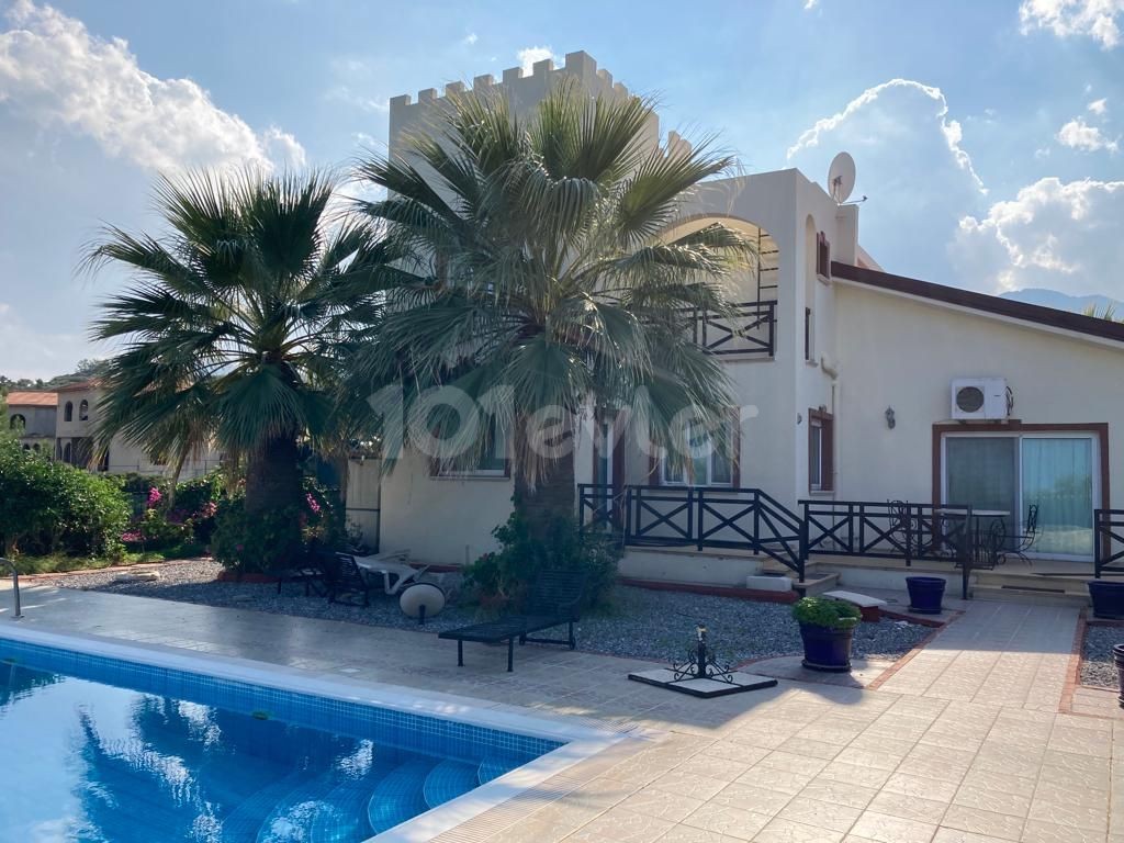 BARGAIN POOL VILLA FOR SALE IN ÇATALKOY