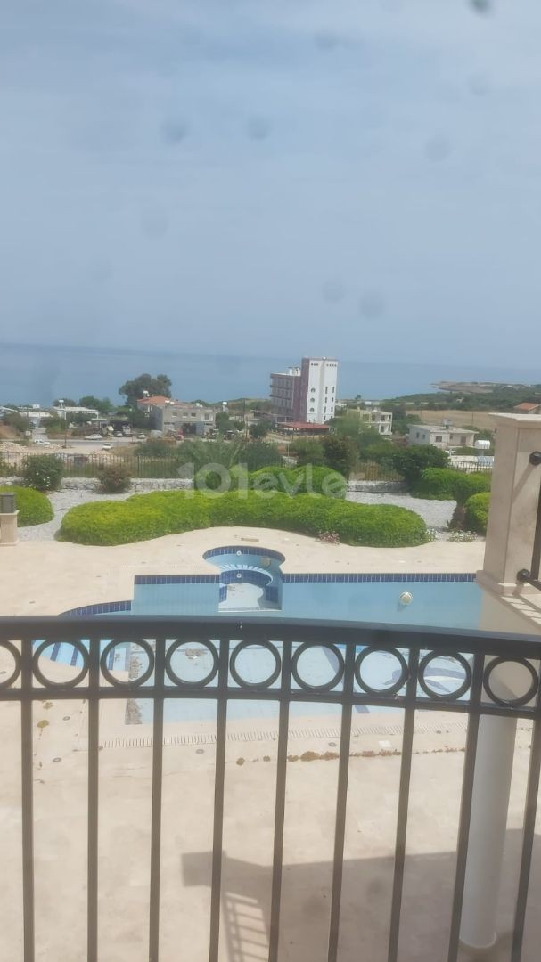 LUXURIOUS MANSION FOR SALE IN KARŞIYAKA