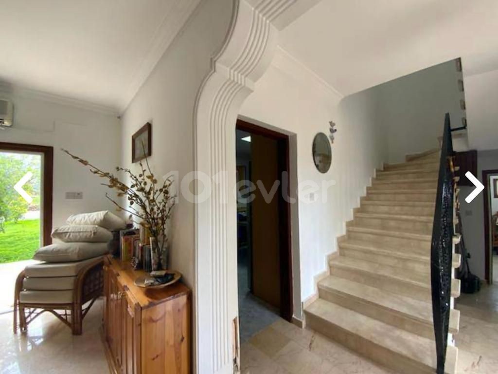 Villa for sale in Kyrenia Karakum