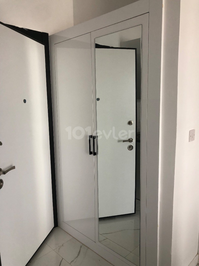 1+1 WOHNUNG ZU VERMIETEN IN ALSANCAK