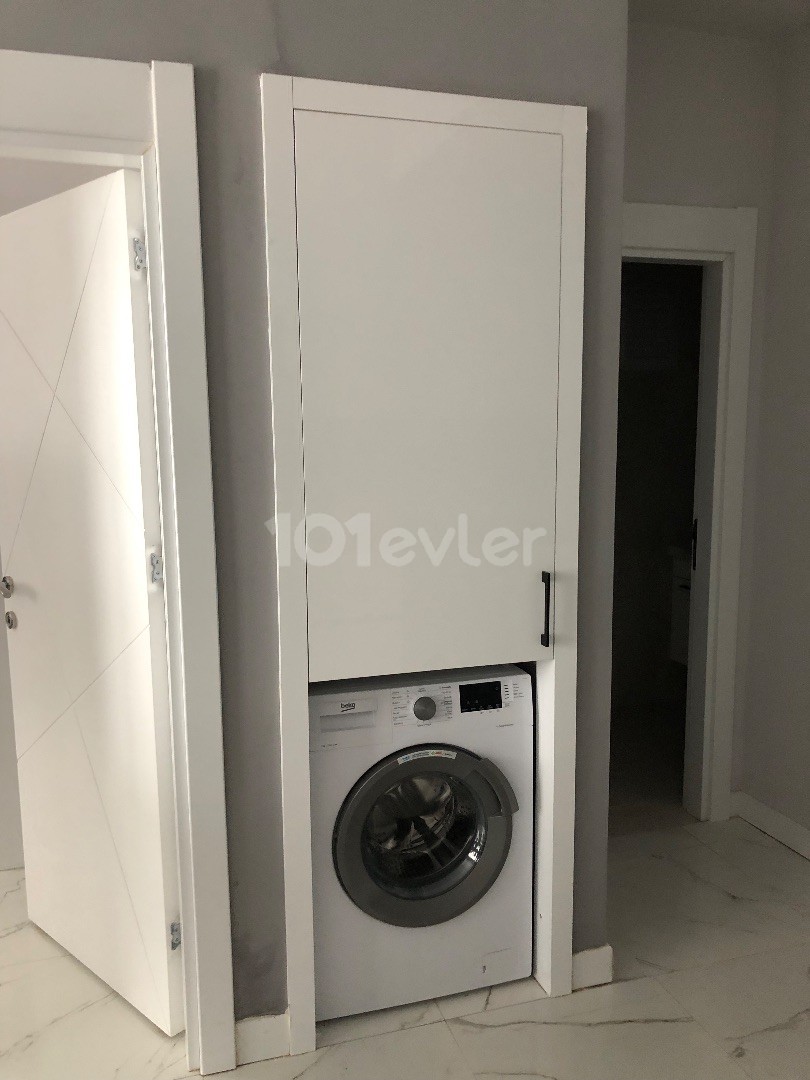 1+1 WOHNUNG ZU VERMIETEN IN ALSANCAK