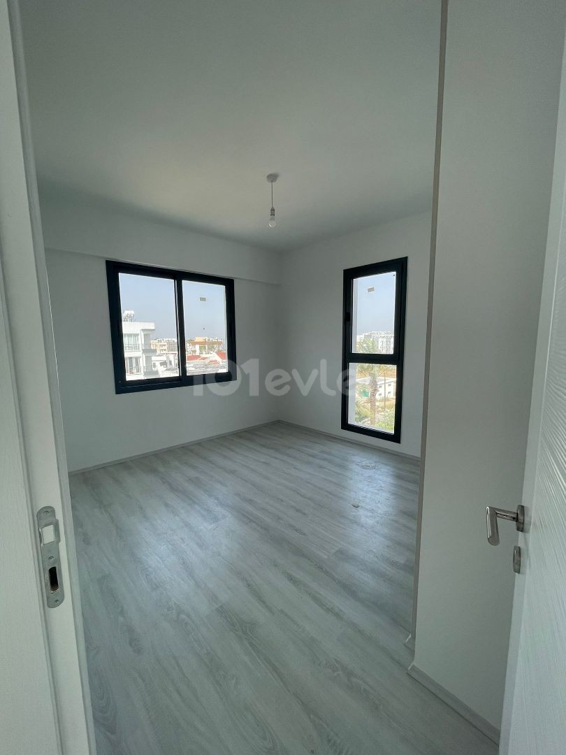 2+1 PENTHOUSE ZUM VERKAUF IN GÖNYELİ