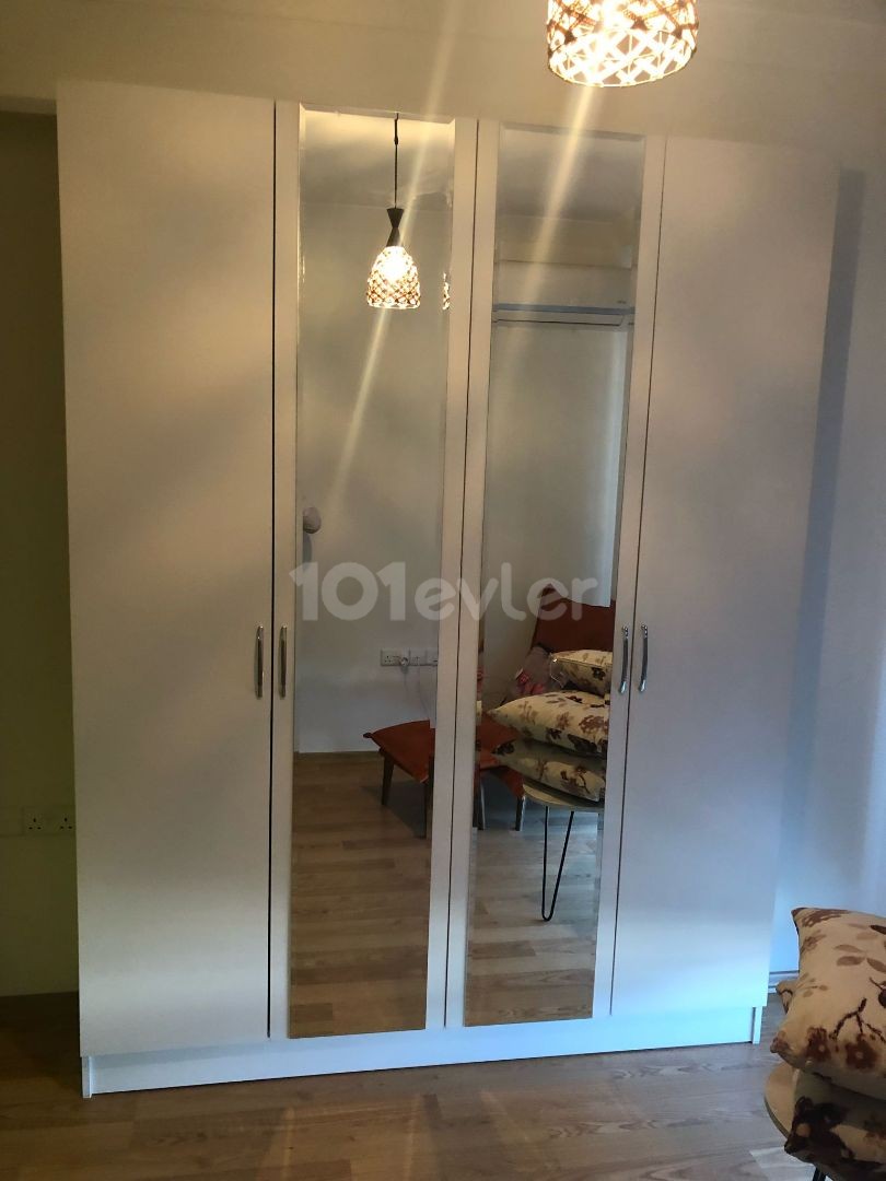 3+1 FLAT FOR RENT IN A SITE WITH POOL IN KYRENIA CENTER