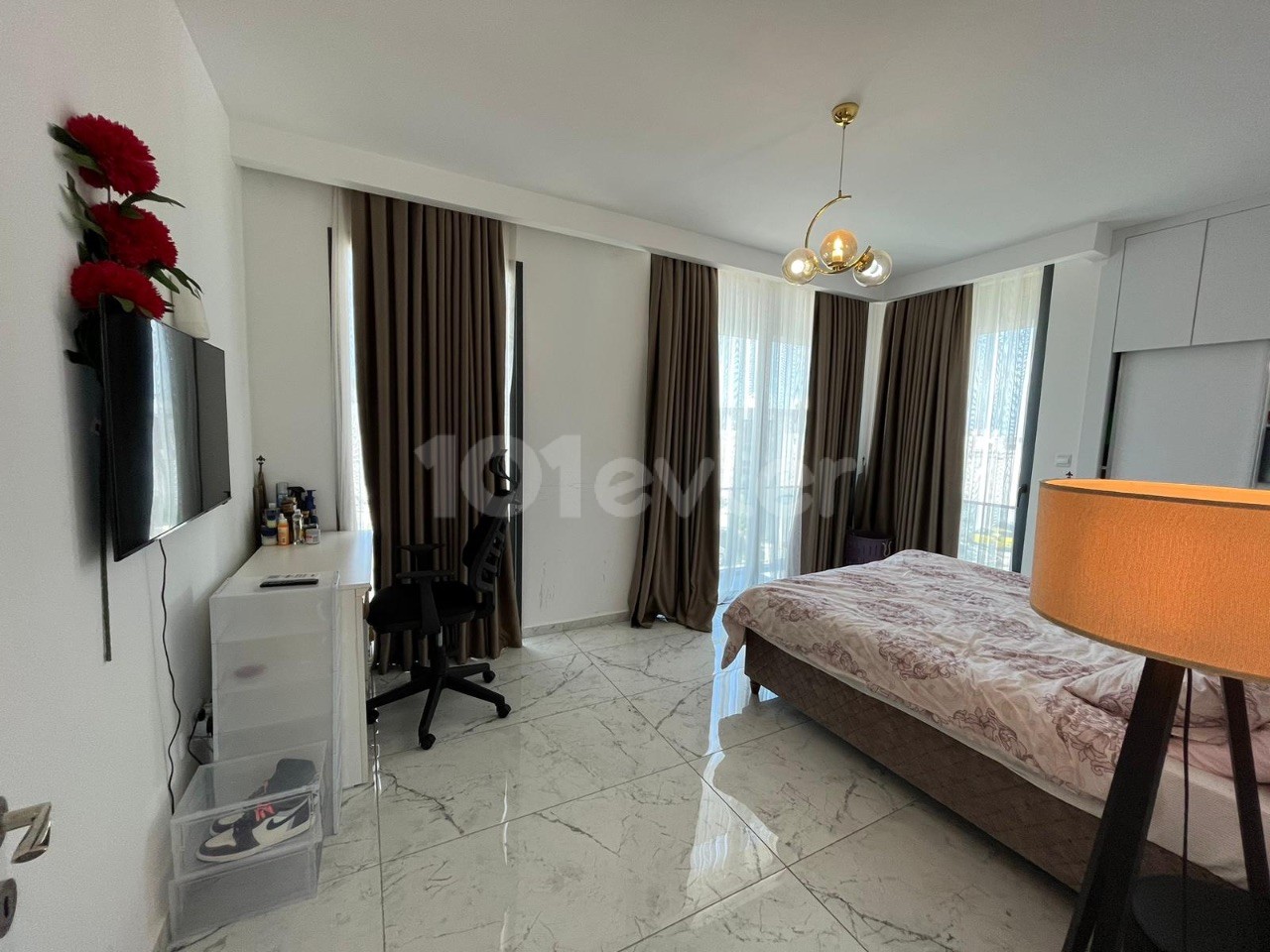 GIRNE ALSANCAK MUHTESEM SATILIK VILLA 