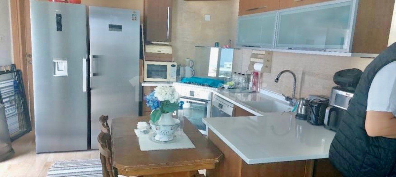 3+1 FLAT FOR SALE IN KYRENIA CENTER