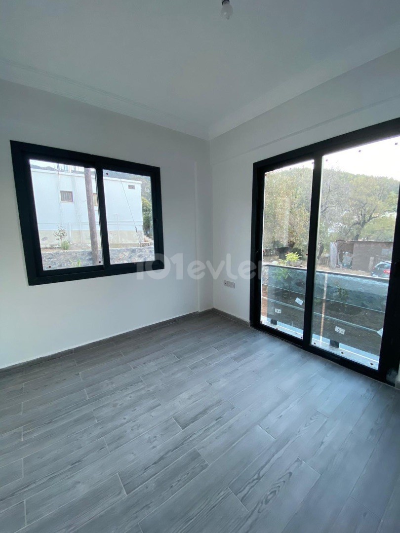 GIRNE ALSANCAK 3+1 GARDEN FLOOR AMAZING FLAT FOR SALE