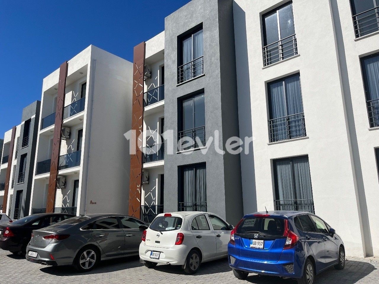 GIRNE ALSANCAK مبله 1+1 آپارتمان برای فروش