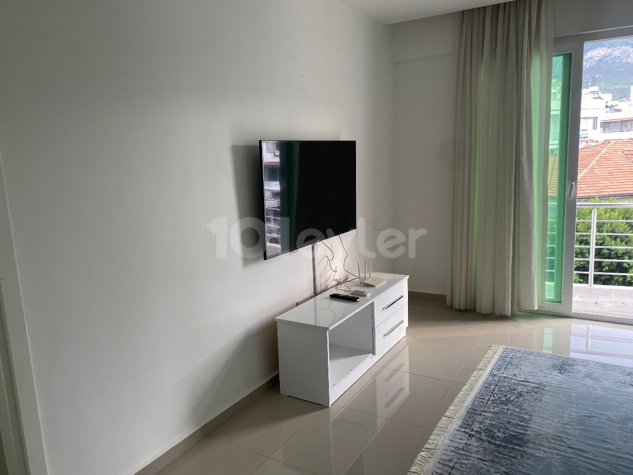 AMAZING 3+1 FLAT FOR SALE IN KYRENIA CENTER