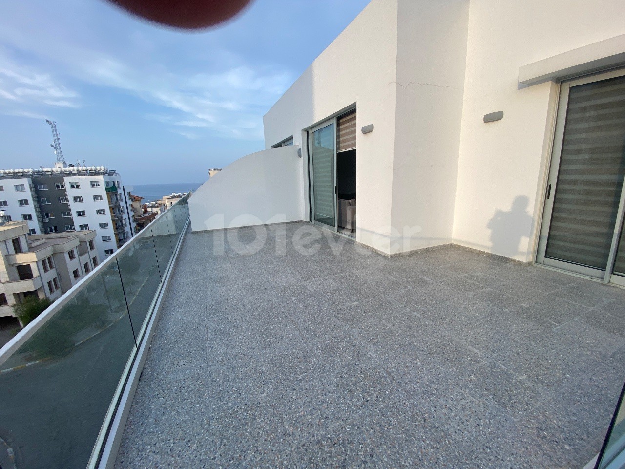 GIRNE KASKAR 1+1 PENTHOUSE WITH TERRACE AND SEA VIEW FULLY FURNISHED FLAT FOR SALE WITH TENANT