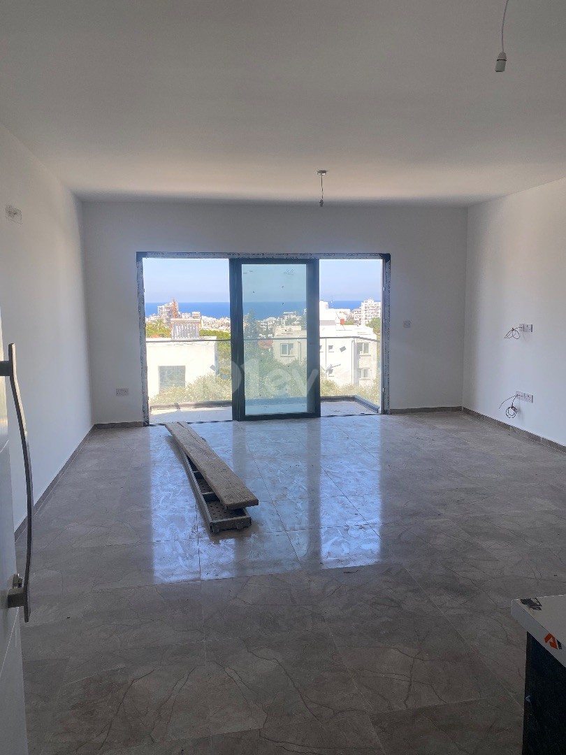 GIRNE CENTER 3+1 NEW AMAZING FLAT FOR SALE