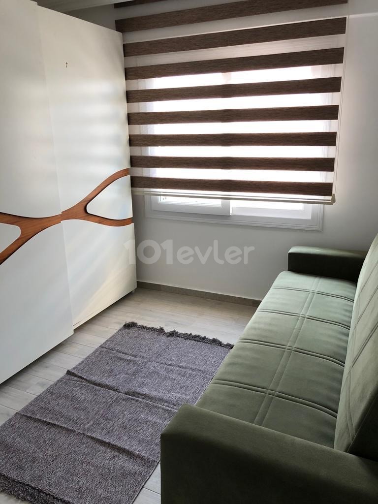 AMAZING 2+1 FLAT FOR RENT IN A COMPLEX WITH POOL IN GIRNE CENTER