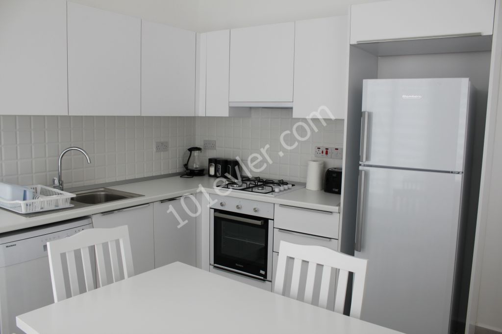 Kibris, Karaoglanoglu to Llognhouse mit Blick auf Dag, voll möbliert 1 + 1 Apartment ** 