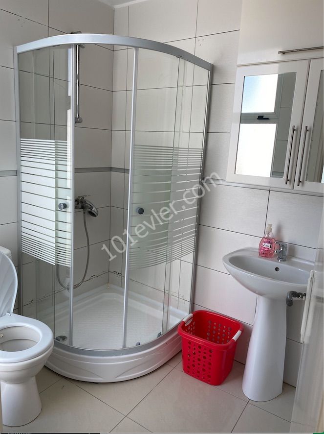 Flat To Rent in Karaoğlanoğlu, Kyrenia