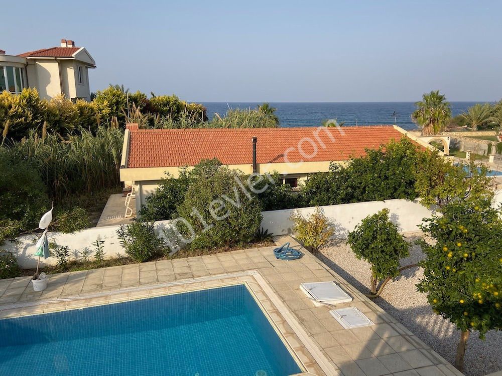 Villa For Sale in Çatalköy, Kyrenia