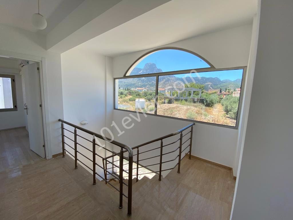 SON VILLA is a villa with mountain and sea views in Kibris, Kyrenia, Karsiyaka. ** 