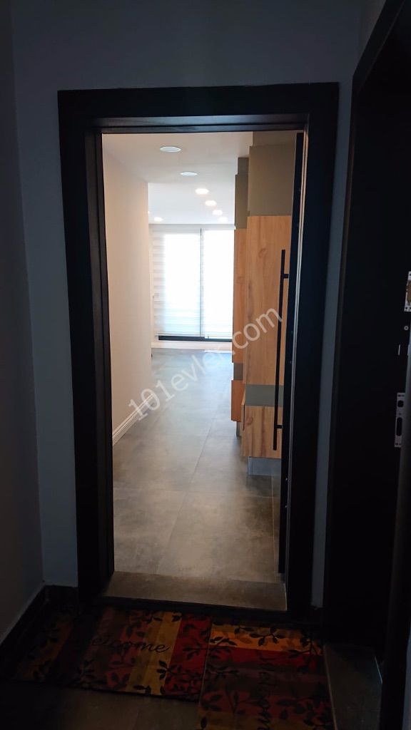 Kuzey Kibris,Girne Merkez`de 2+1  YENI Penthouse.