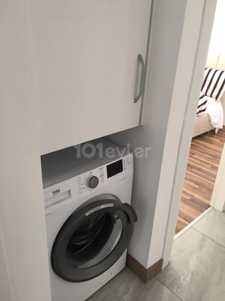 Girne merkezde kiralık 2 yatak odalı lüks ebeveyn banyolu daire