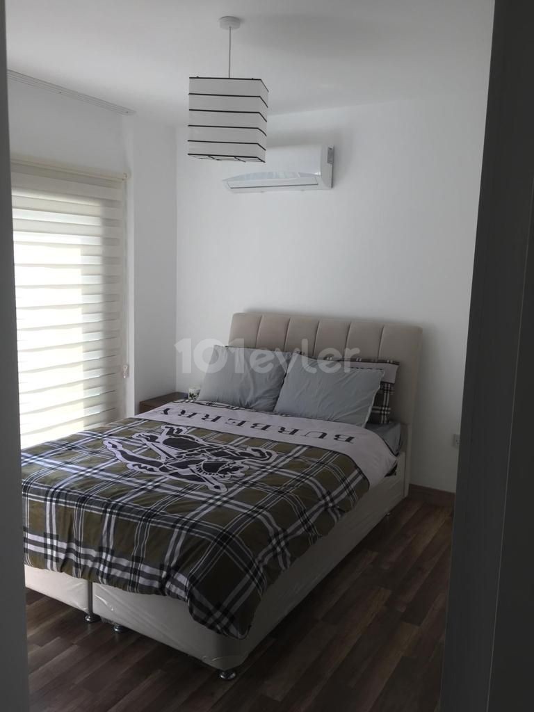 Luxury 2 bedroom ensuite apartment in kyrenia center for rent 