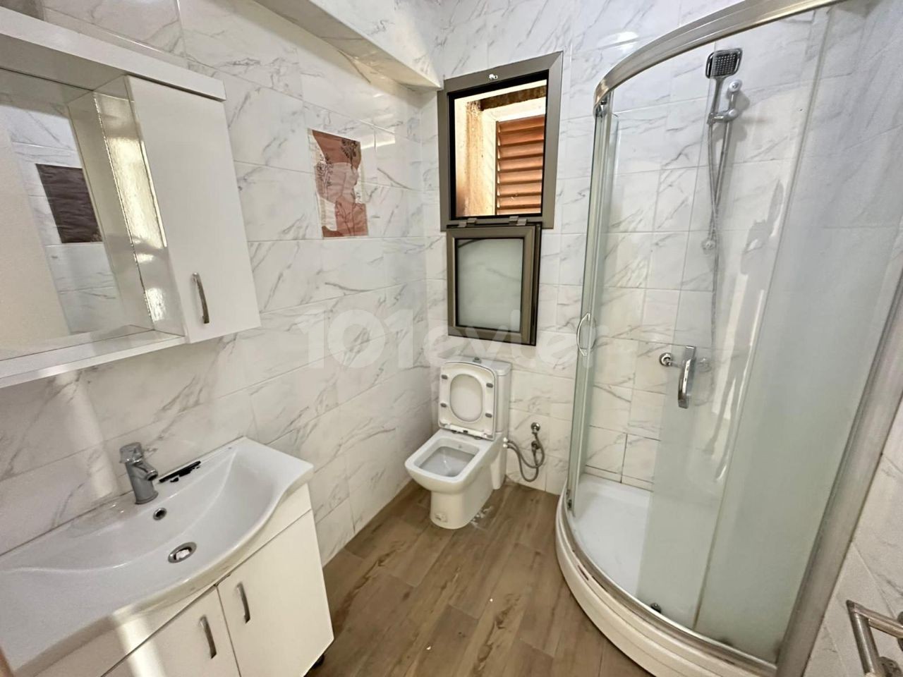 Flat For Sale in Türk Mahallesi, Kyrenia