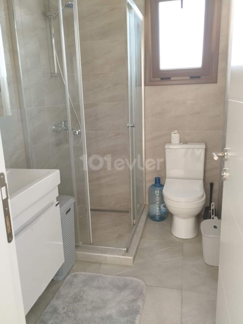 Penthouse zu vermieten in Yenibogazici