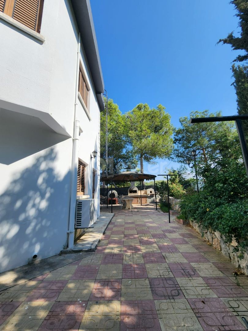 3+1 VILLA FOR RENT WITH POOL IN ALSANCAK