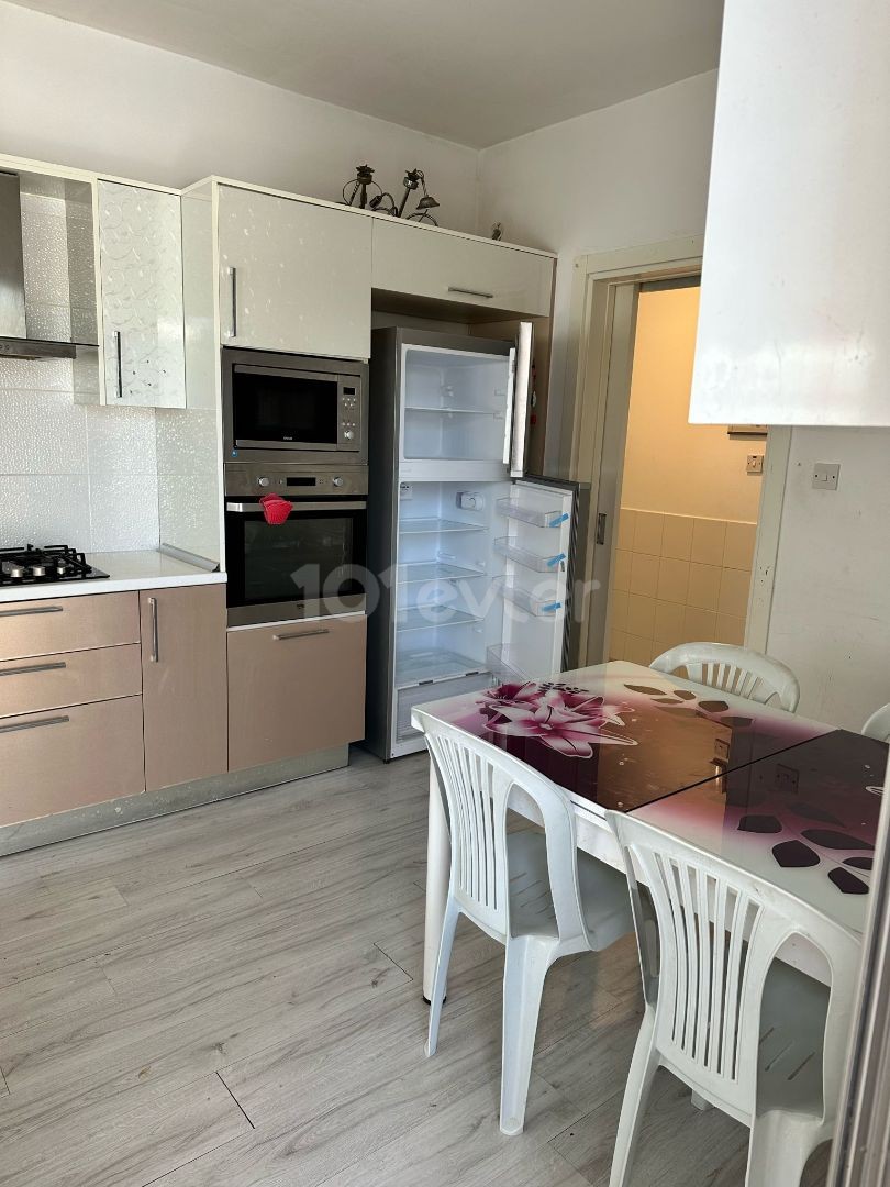 3+1 WOHNUNG ZU VERMIETEN IN GÖNYELİ, NIKOSIA