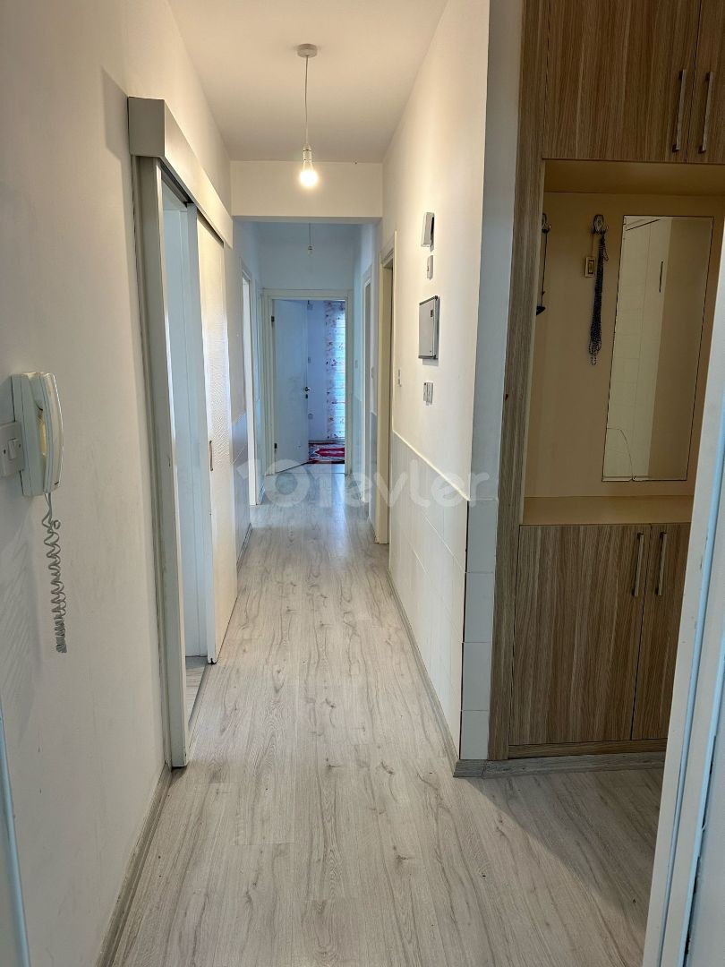 LEFKOŞA GÖNYELİ'DE 3+1 KİRALIK DAİRE