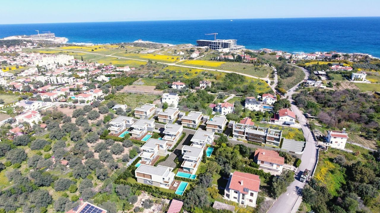 4+1 DUPLEX VILLA IN GIRNE ÇATALKÖY REGION