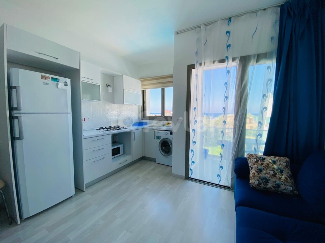 STUDIOWOHNUNG MIT POOL ZUR TÄGLICHEN MIETE IN GIRNE KARAOĞLANOĞLU