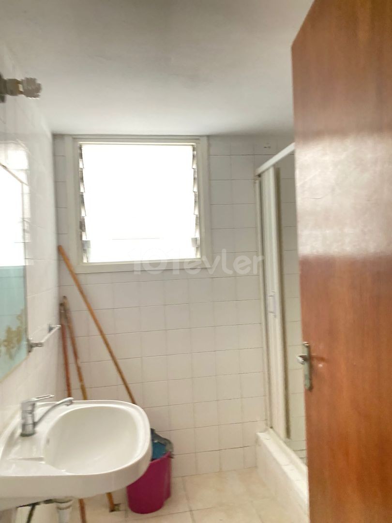 Flat For Sale in Küçük Kaymaklı, Nicosia