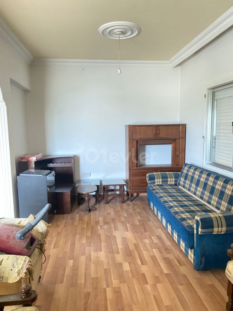 Flat For Sale in Küçük Kaymaklı, Nicosia