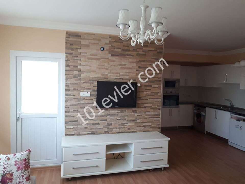 Flat To Rent in Girne Merkez, Kyrenia