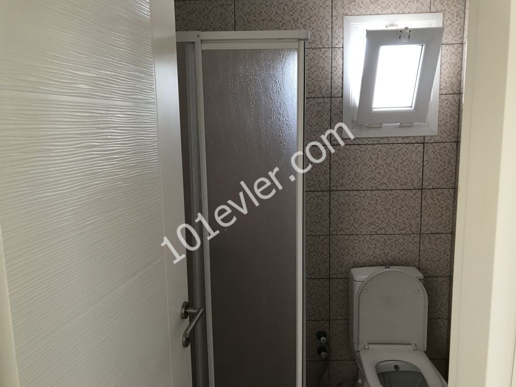 Flat To Rent in Karaoğlanoğlu, Kyrenia