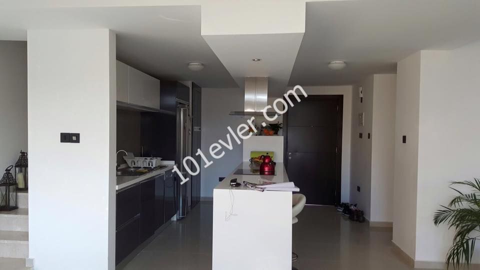 GİRNE DOĞANKÖYDE TEMİZ 2 KATLI PENTHOUSE 