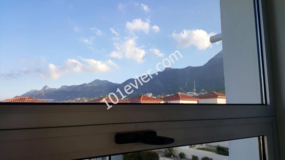 GİRNE DOĞANKÖYDE TEMİZ 2 KATLI PENTHOUSE 