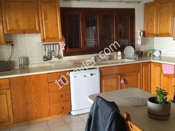 Detached House For Sale in Çatalköy, Kyrenia